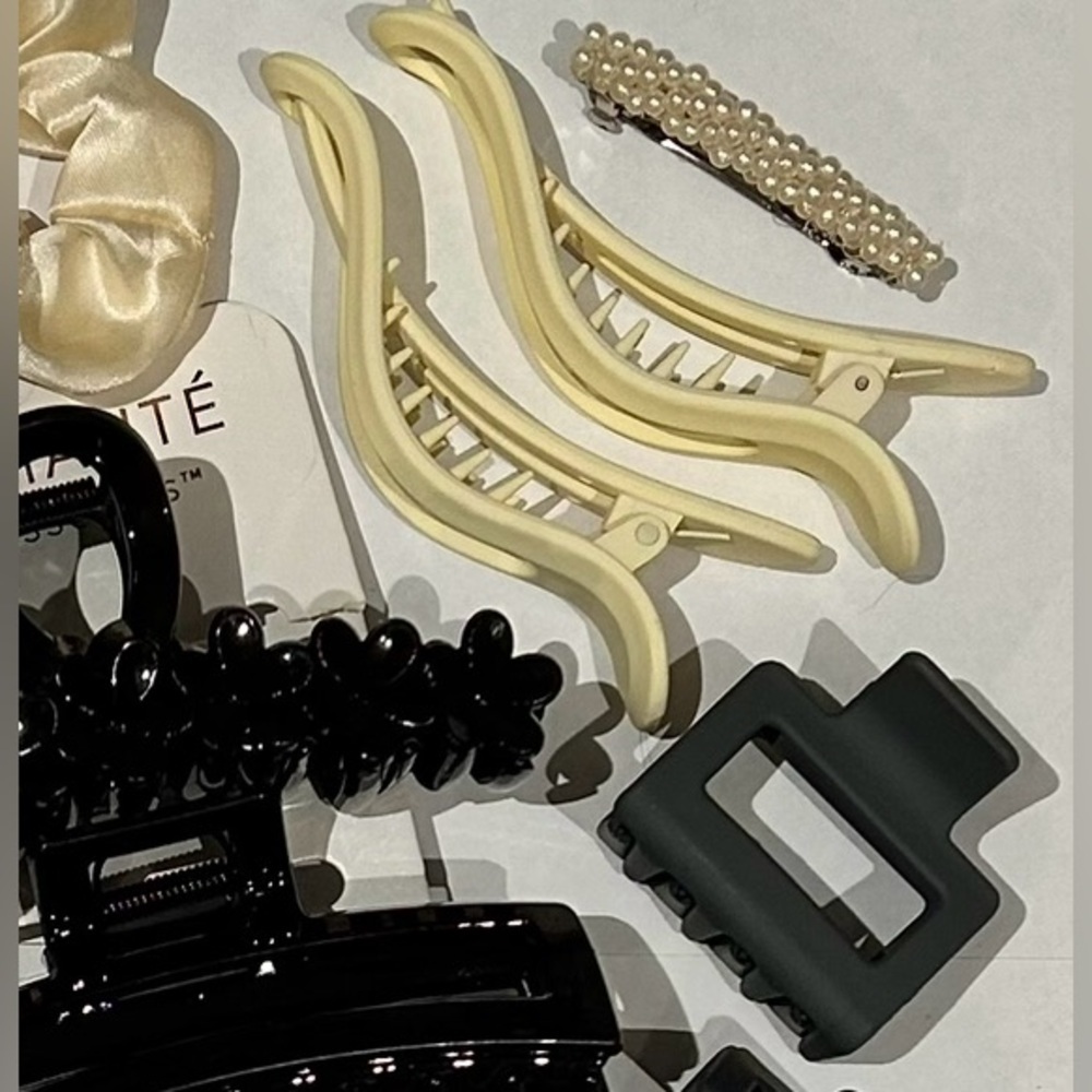 NWT & NWOT Hair Accessories, Clips, Pins, Barrettes, Scrunchies, Set of 16 - Picture 3 of 4
